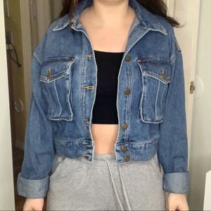 Cropped denim jacket
